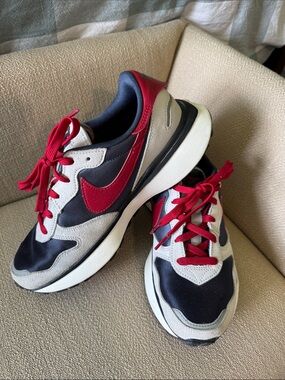 Nike Navy, Gray & Red Phoenix Waffle Sneakers